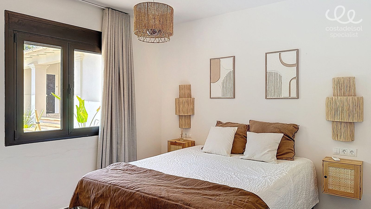 Se vende Finca - Cortijo de 7 dormitorios en Costa Del Sol East, Málaga, España