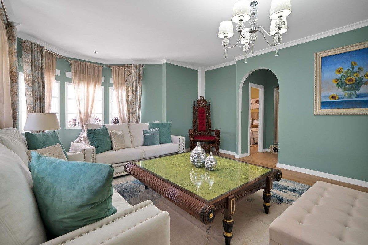 Se vende Villa - Chalet de 3 dormitorios en Costa Del Sol, Málaga, España