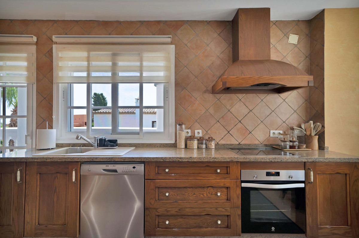 Se vende Villa - Chalet de 3 dormitorios en Costa Del Sol, Málaga, España