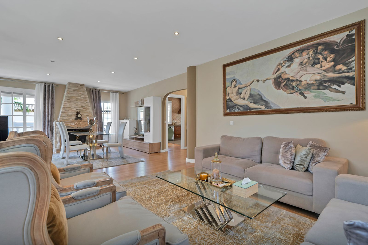 Se vende Villa - Chalet de 3 dormitorios en Costa Del Sol, Málaga, España