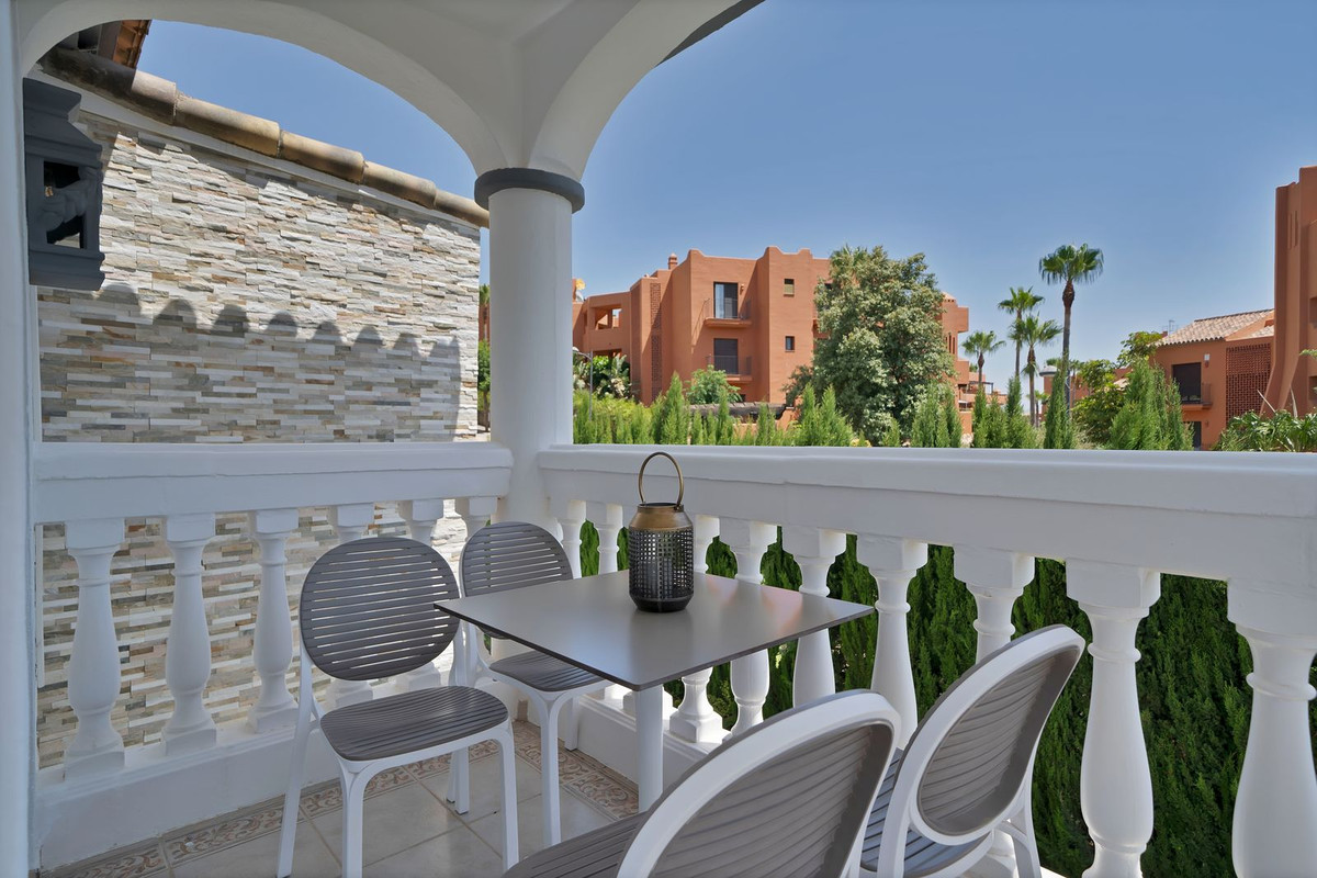 Se vende Villa - Chalet de 3 dormitorios en Costa Del Sol, Málaga, España