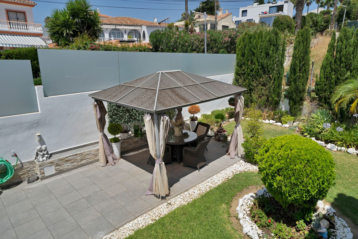 Se vende Villa - Chalet de 3 dormitorios en Costa Del Sol, Málaga, España