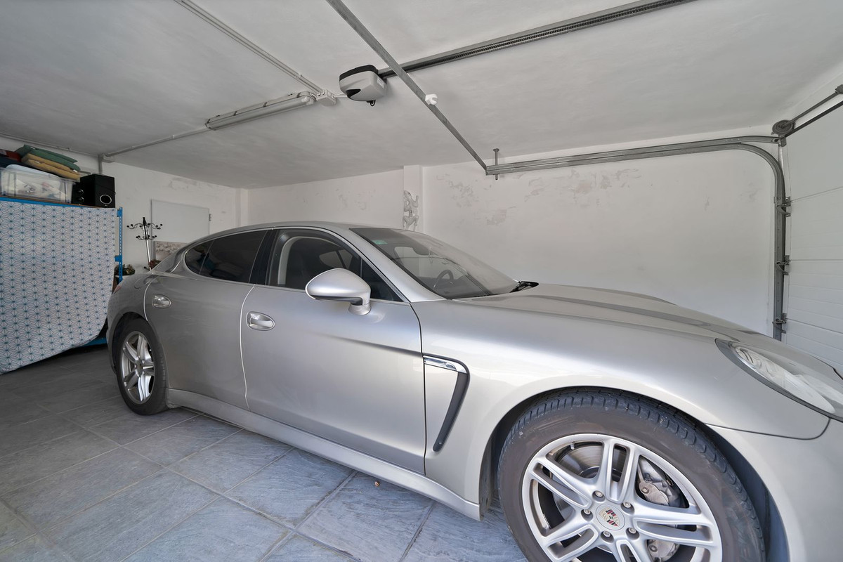 Se vende Villa - Chalet de 3 dormitorios en Costa Del Sol, Málaga, España