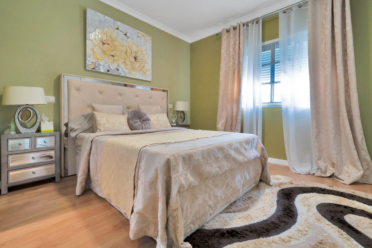 Se vende Villa - Chalet de 3 dormitorios en Costa Del Sol, Málaga, España