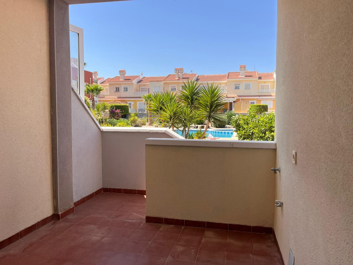 Se vende Adosada de 3 dormitorios en Costa Blanca, Alicante, España