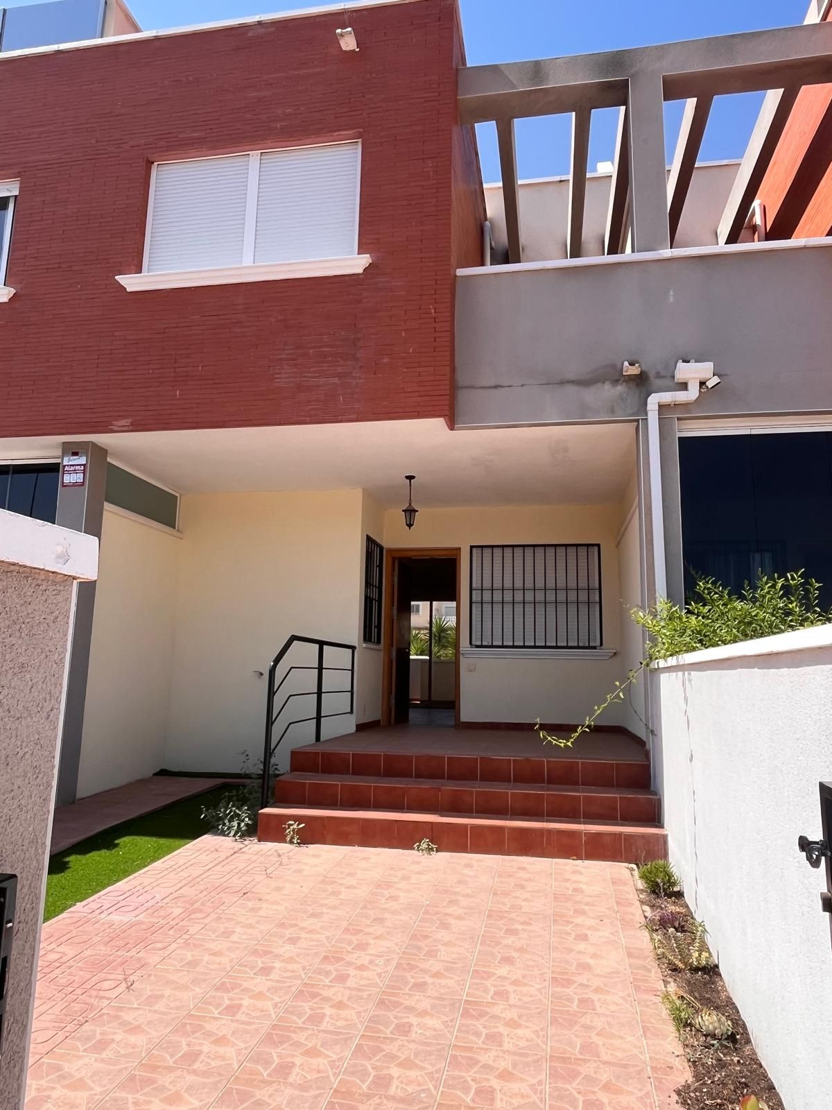 Se vende Adosada de 3 dormitorios en Costa Blanca, Alicante, España