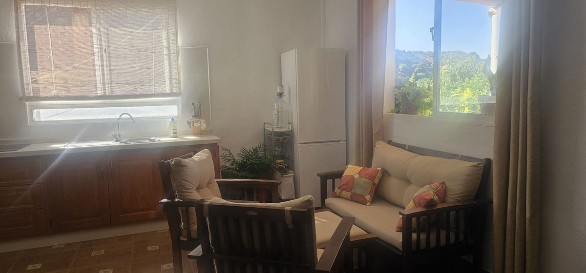 3 Bed Townhouse for sale in Estepona Costa Del Sol, Málaga, Spain