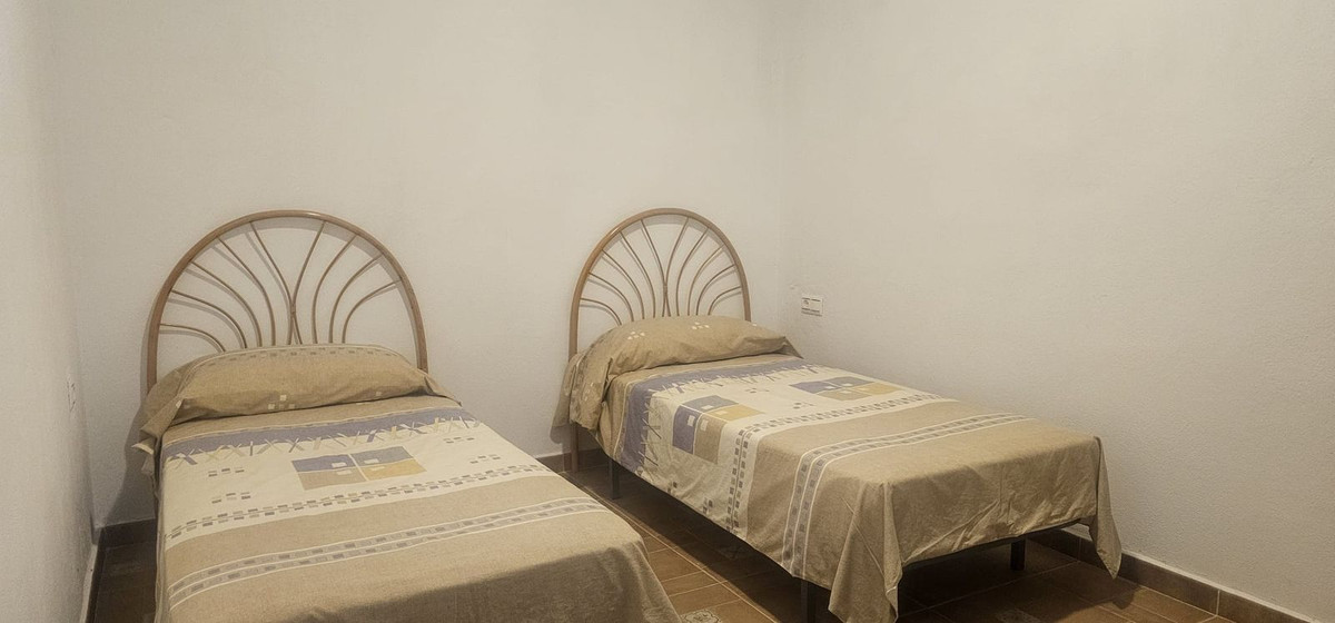 3 Bed Townhouse for sale in Estepona Costa Del Sol, Málaga, Spain