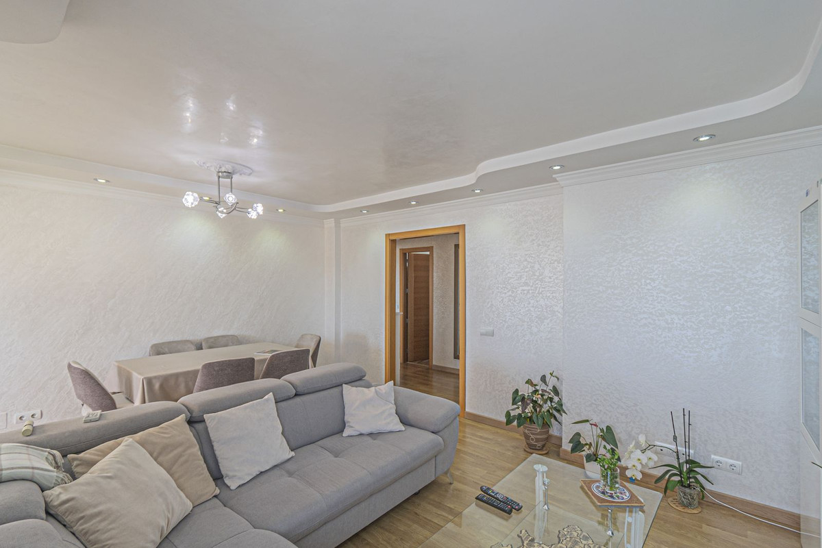 Se vende Apartamento en Planta Última de 2 dormitorios en Costa Del Sol, Málaga, España