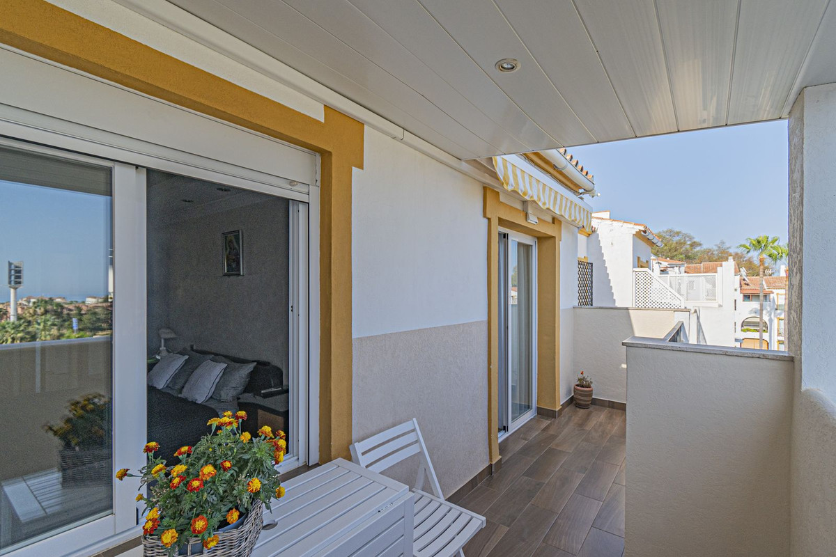 Se vende Apartamento en Planta Última de 2 dormitorios en Costa Del Sol, Málaga, España