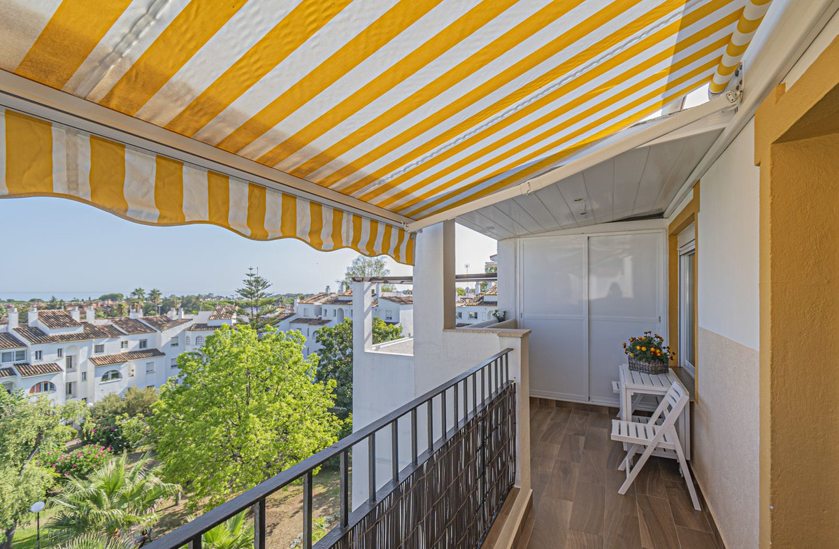 Se vende Apartamento en Planta Última de 2 dormitorios en Costa Del Sol, Málaga, España
