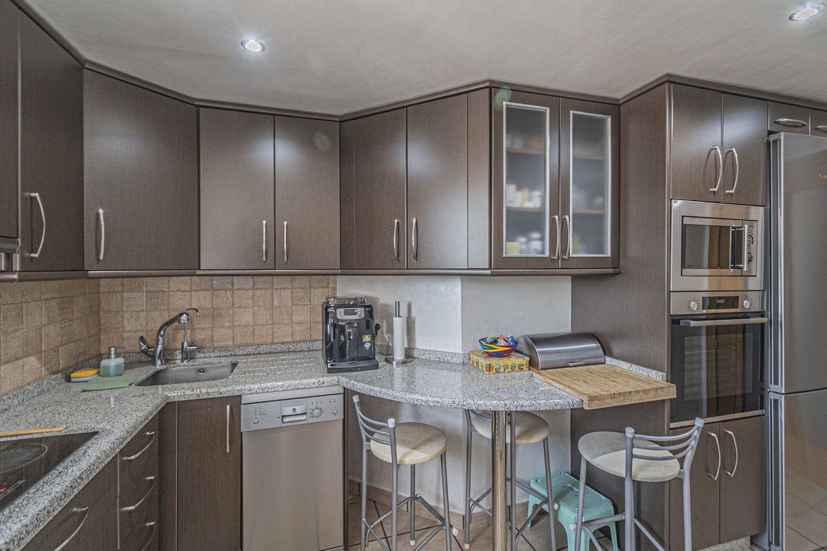 Se vende Apartamento en Planta Última de 2 dormitorios en Costa Del Sol, Málaga, España