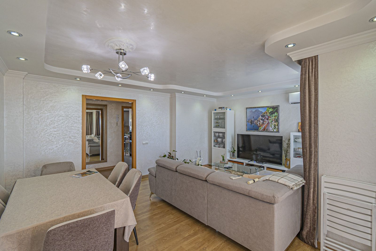 Se vende Apartamento en Planta Última de 2 dormitorios en Costa Del Sol, Málaga, España