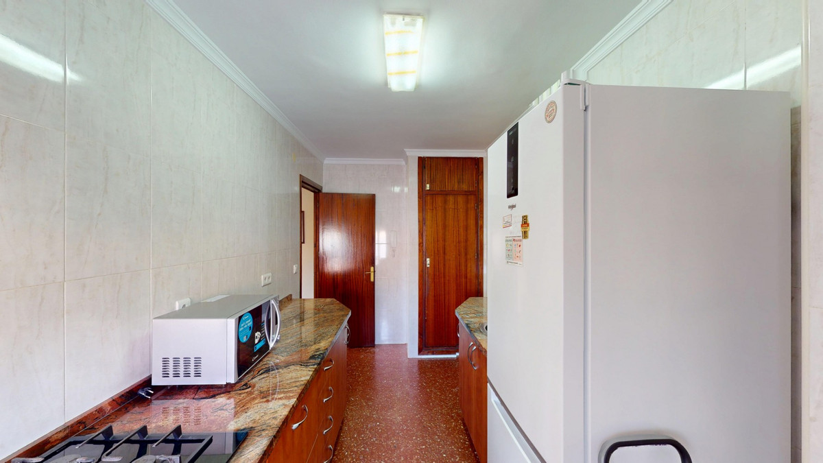 Se vende Apartamento Planta Media de 3 dormitorios en Costa Del Sol East, Málaga, España