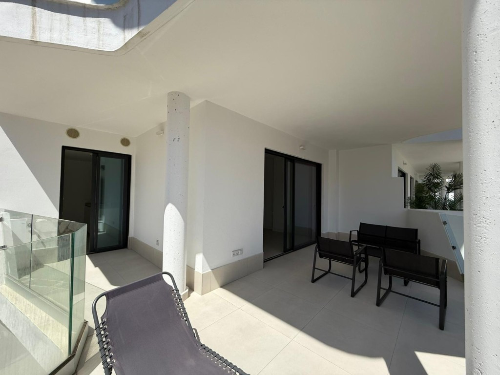 3 Bed Apartment for sale in Fuengirola Costa Del Sol, Málaga, Spain
