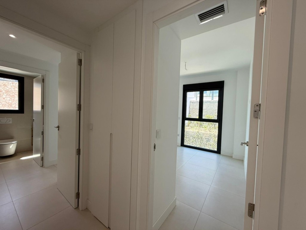 3 Bed Apartment for sale in Fuengirola Costa Del Sol, Málaga, Spain