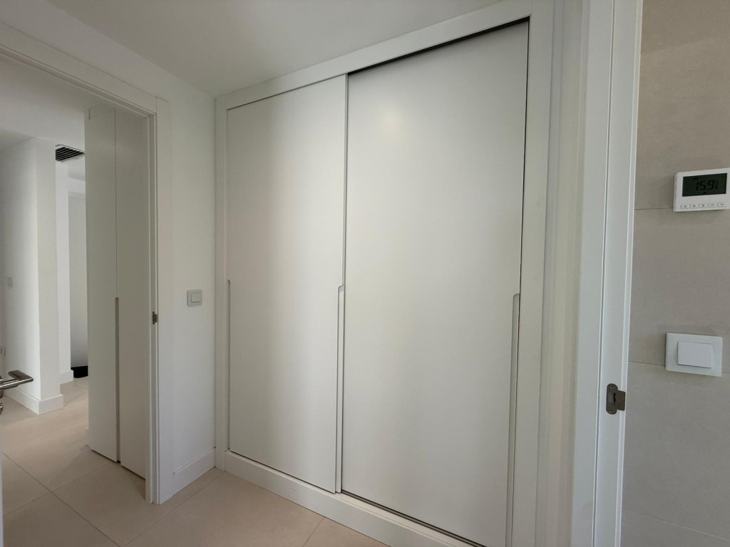 3 Bed Apartment for sale in Fuengirola Costa Del Sol, Málaga, Spain