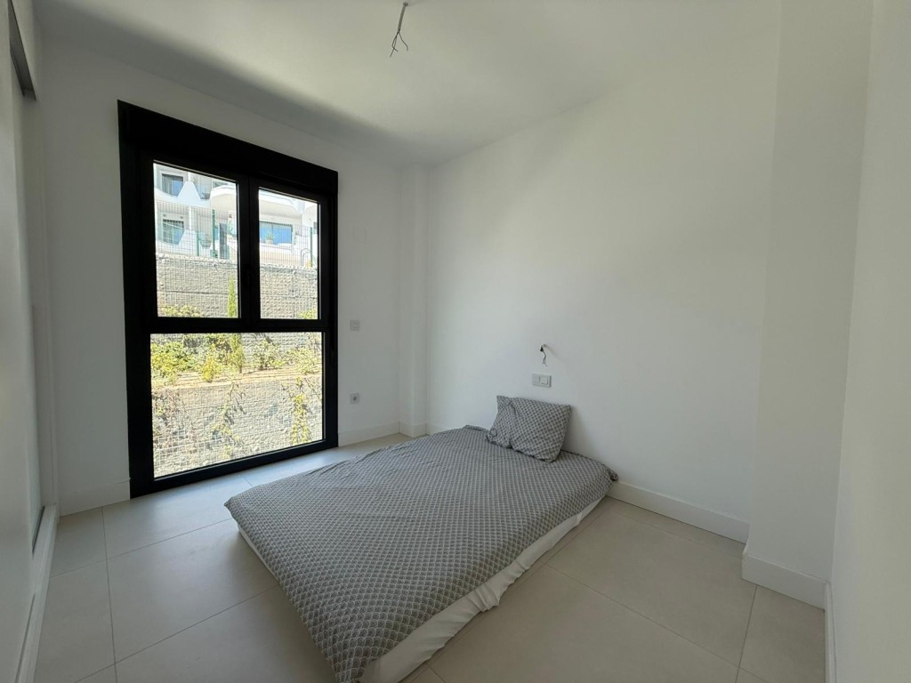 3 Bed Apartment for sale in Fuengirola Costa Del Sol, Málaga, Spain