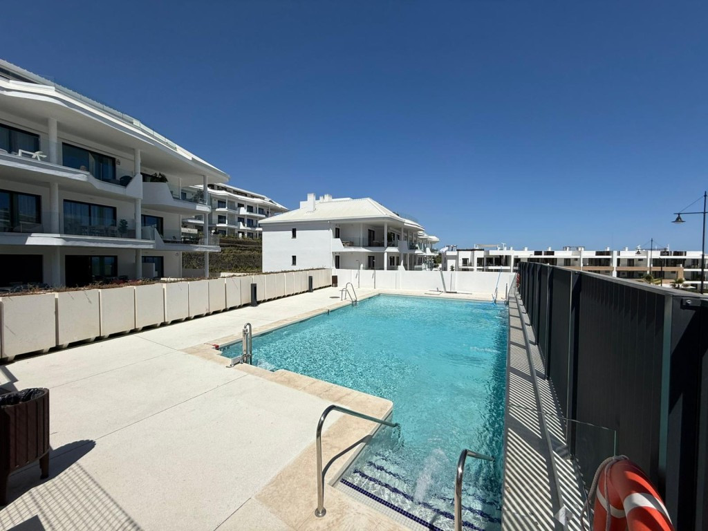 3 Bed Apartment for sale in Fuengirola Costa Del Sol, Málaga, Spain
