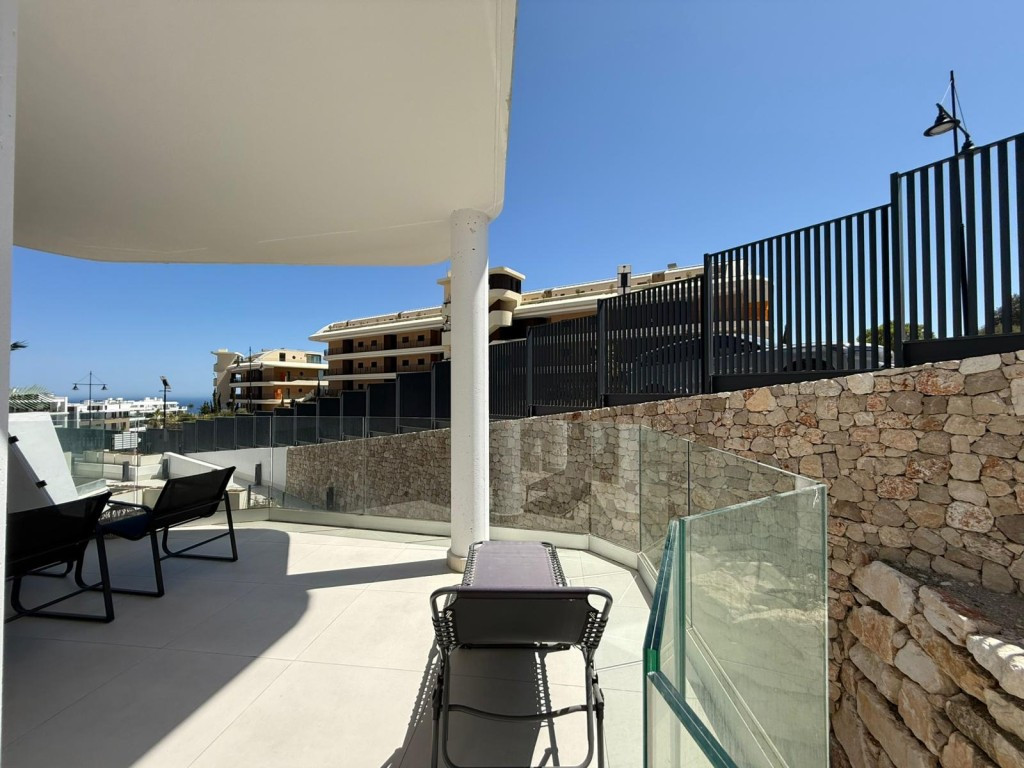 3 Bed Apartment for sale in Fuengirola Costa Del Sol, Málaga, Spain