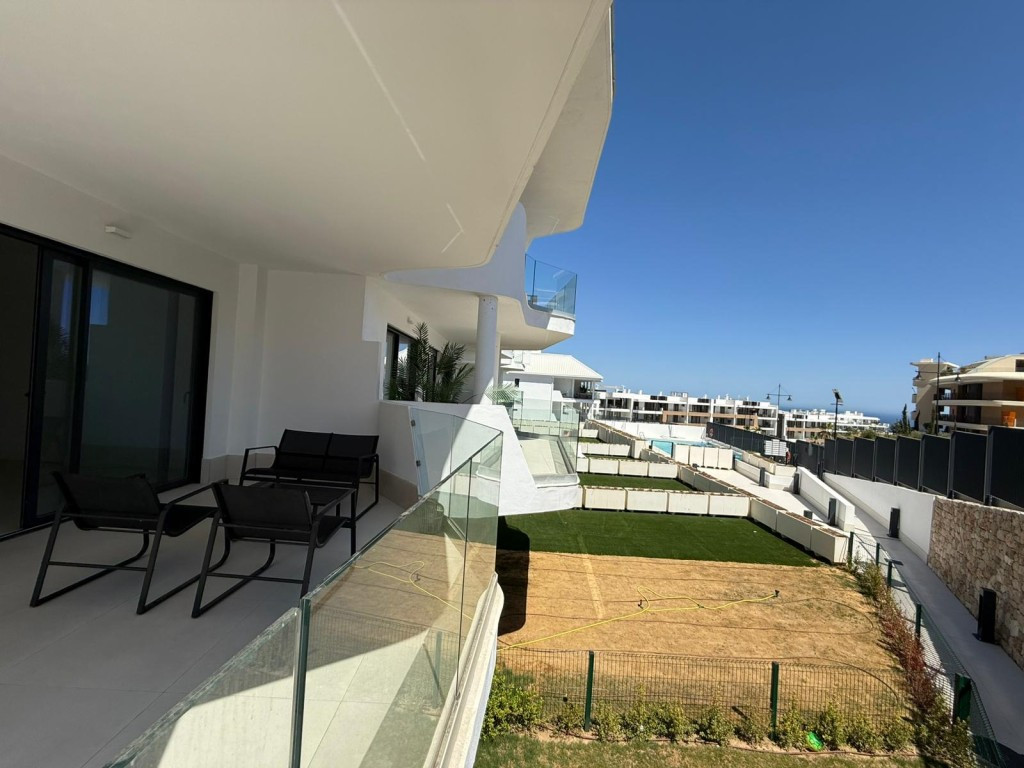 3 Bed Apartment for sale in Fuengirola Costa Del Sol, Málaga, Spain