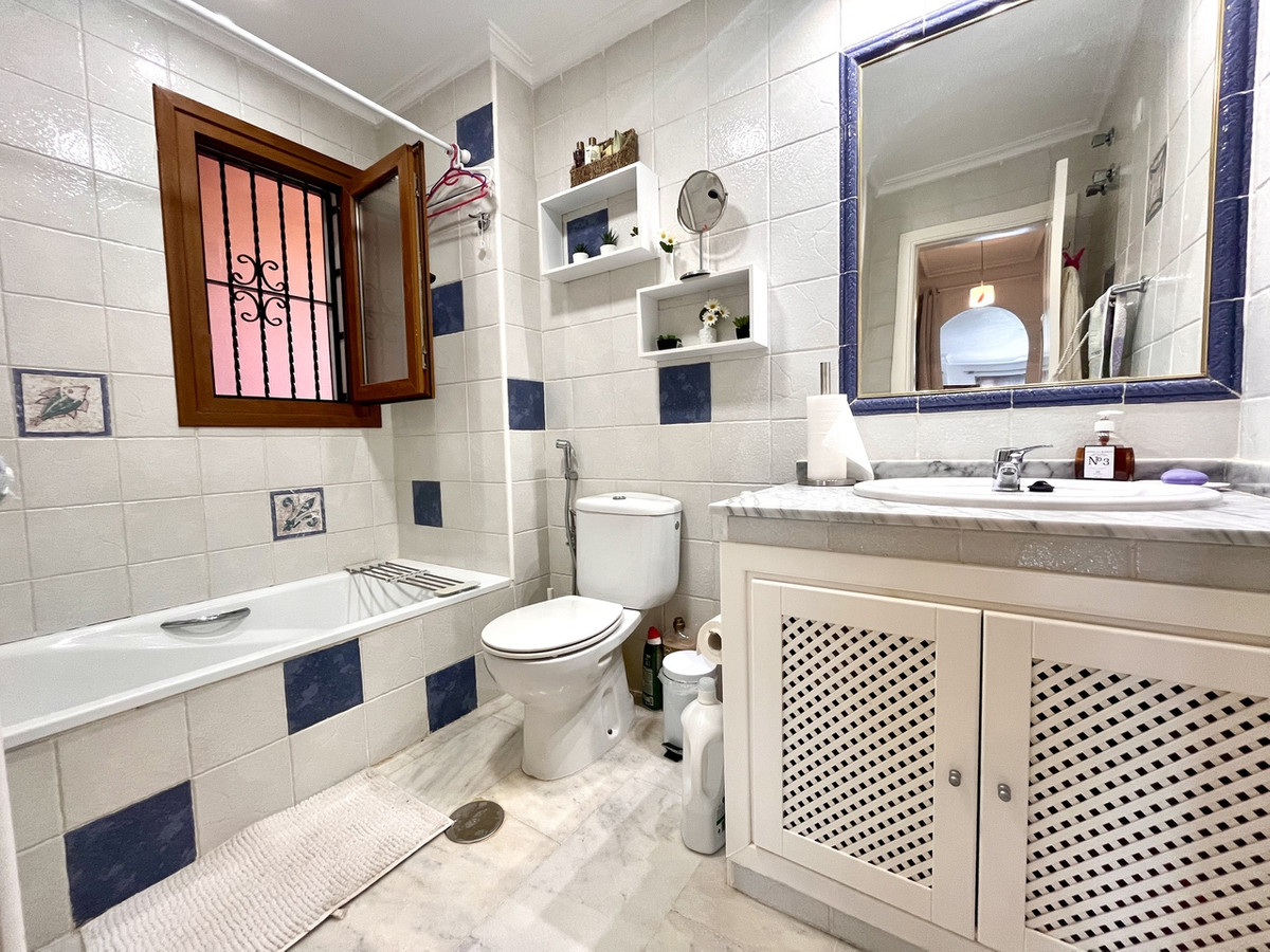 2 Bed Apartment for sale in Villamartin Costa Blanca, Alicante, Spain