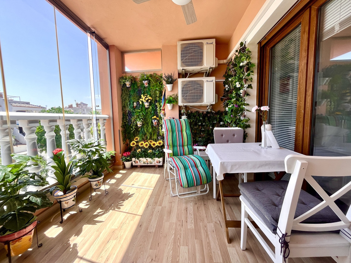 2 Bed Apartment for sale in Villamartin Costa Blanca, Alicante, Spain
