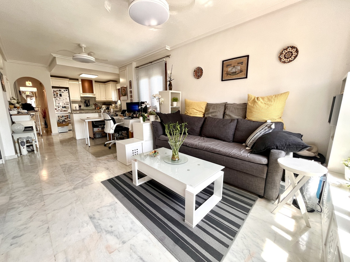 2 Bed Apartment for sale in Villamartin Costa Blanca, Alicante, Spain