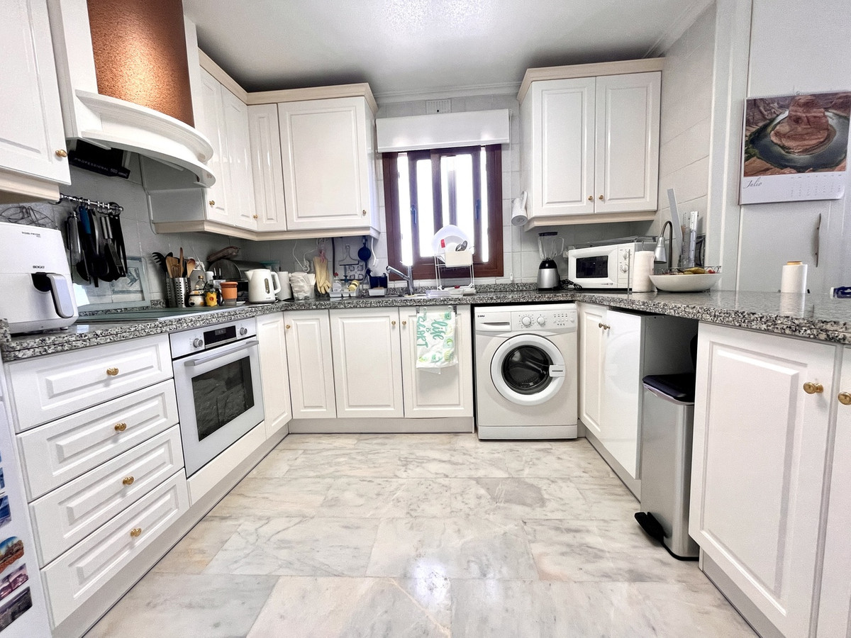 2 Bed Apartment for sale in Villamartin Costa Blanca, Alicante, Spain