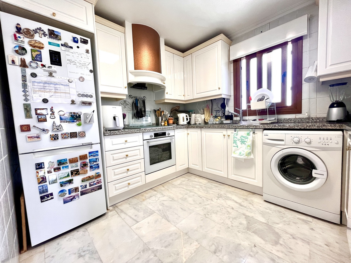2 Bed Apartment for sale in Villamartin Costa Blanca, Alicante, Spain