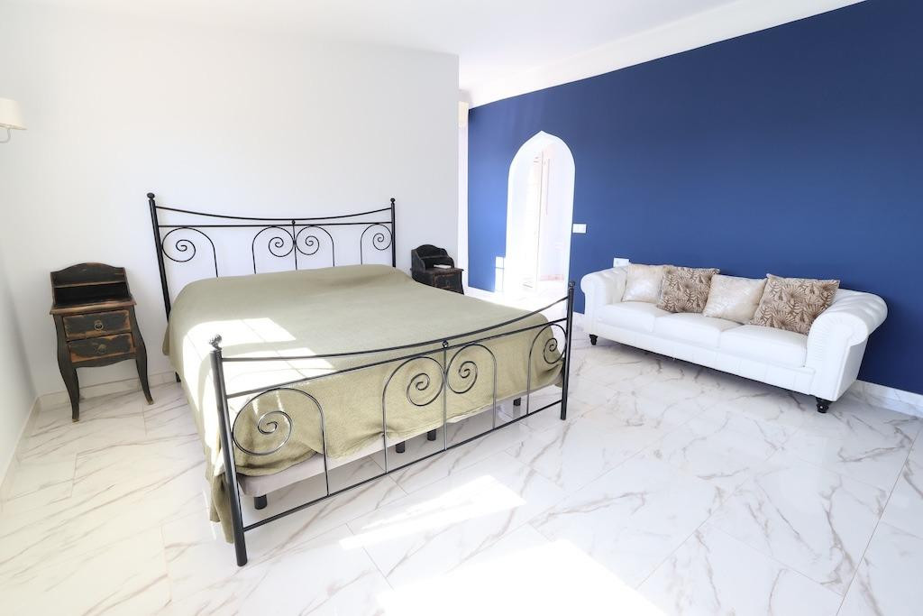 Se vende Villa - Chalet de 4 dormitorios en Costa Blanca, Alicante, España