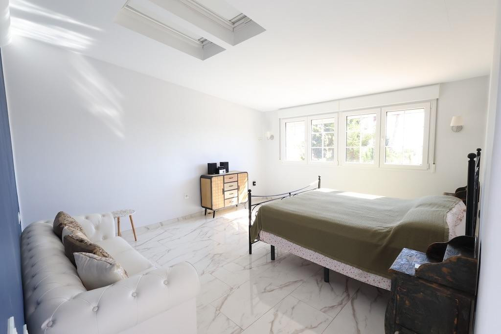 Se vende Villa - Chalet de 4 dormitorios en Costa Blanca, Alicante, España