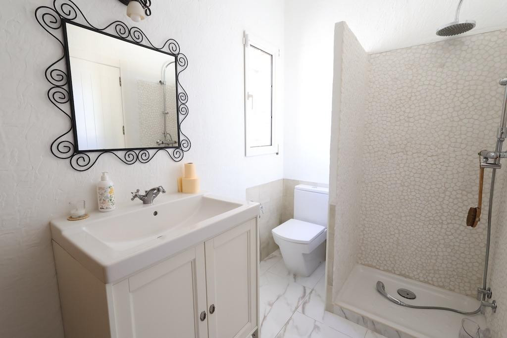 Se vende Villa - Chalet de 4 dormitorios en Costa Blanca, Alicante, España