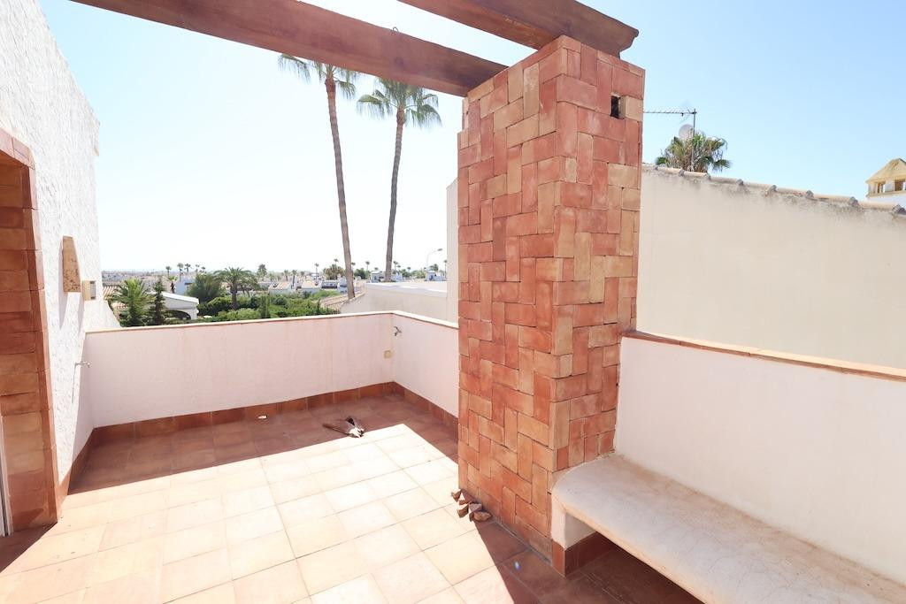Se vende Villa - Chalet de 4 dormitorios en Costa Blanca, Alicante, España