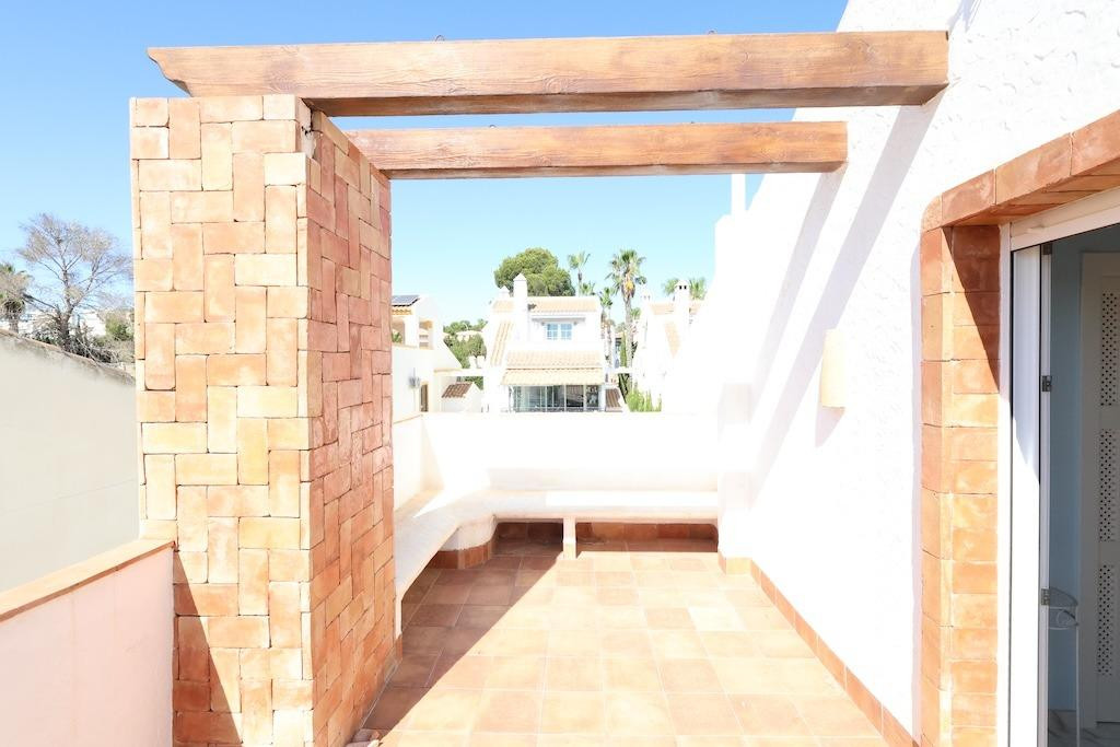 Se vende Villa - Chalet de 4 dormitorios en Costa Blanca, Alicante, España