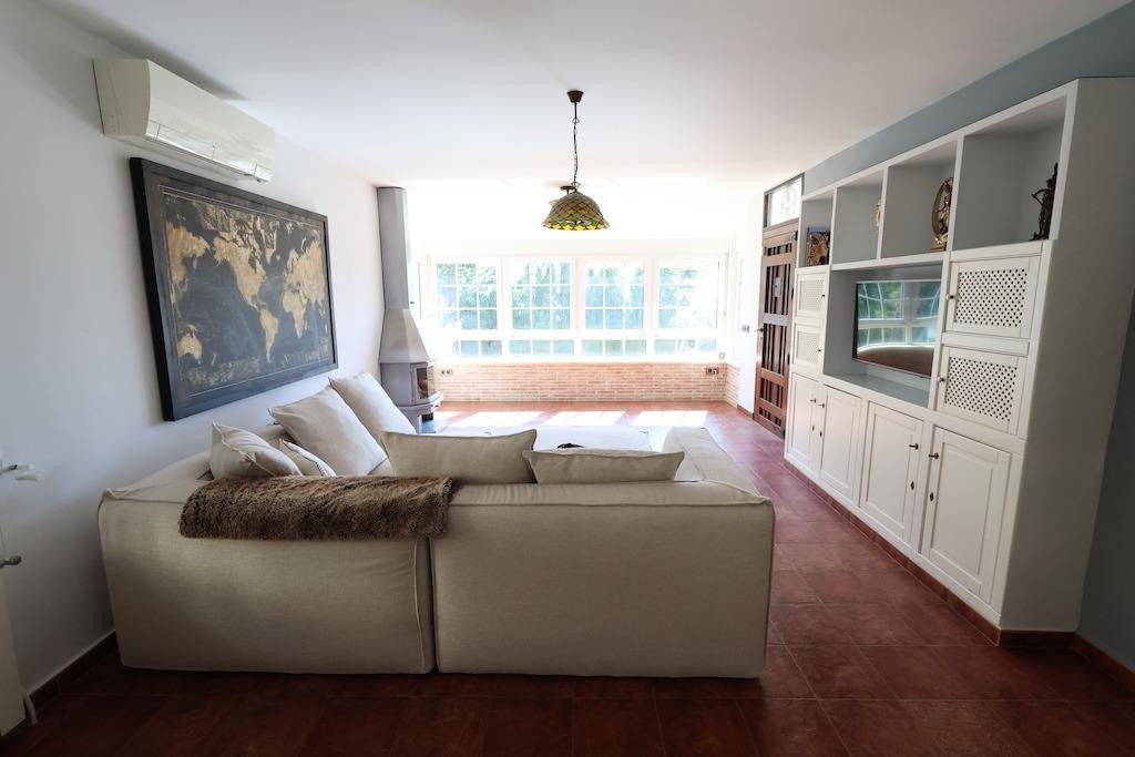 Se vende Villa - Chalet de 4 dormitorios en Costa Blanca, Alicante, España