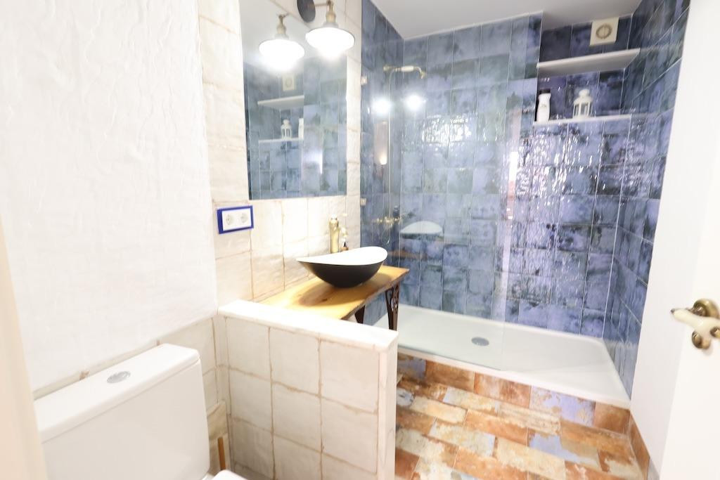 Se vende Villa - Chalet de 4 dormitorios en Costa Blanca, Alicante, España