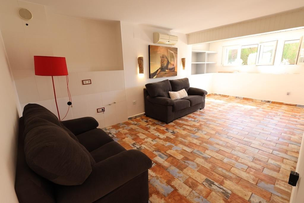 Se vende Villa - Chalet de 4 dormitorios en Costa Blanca, Alicante, España