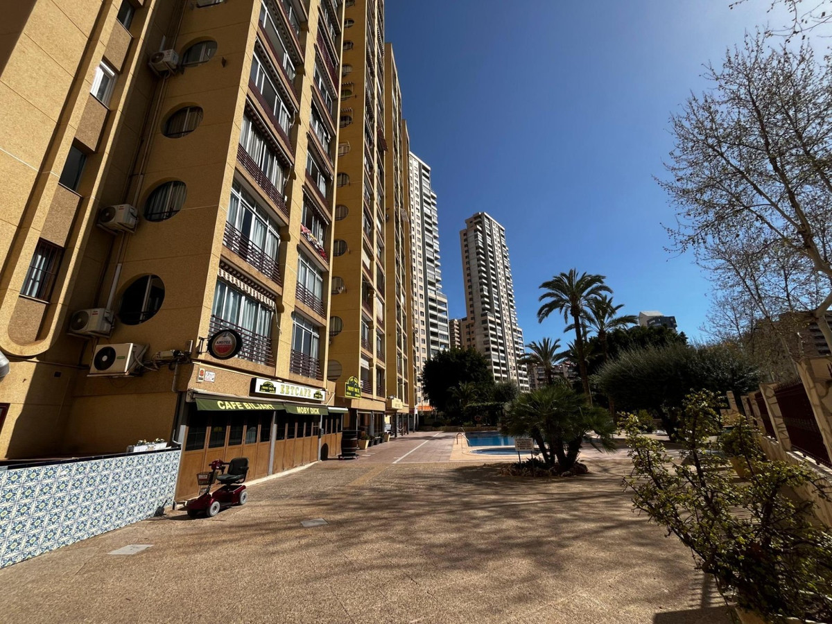 2 Bed Apartment for sale in Benidorm Costa Blanca, Alicante, Spain