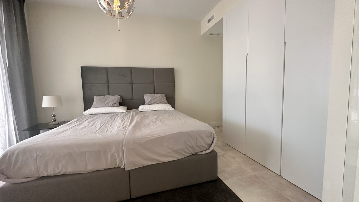 Se vende Apartamento Planta Media de 2 dormitorios en Costa Del Sol, Málaga, España
