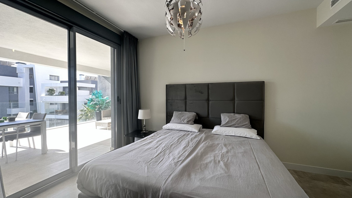 Se vende Apartamento Planta Media de 2 dormitorios en Costa Del Sol, Málaga, España