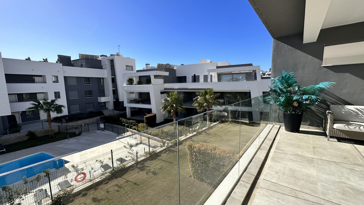 Se vende Apartamento Planta Media de 2 dormitorios en Costa Del Sol, Málaga, España