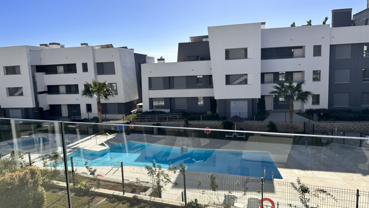 Se vende Apartamento Planta Media de 2 dormitorios en Costa Del Sol, Málaga, España