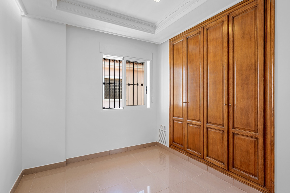 4 Bed Townhouse for sale in Torrevieja Costa Blanca, Alicante, Spain