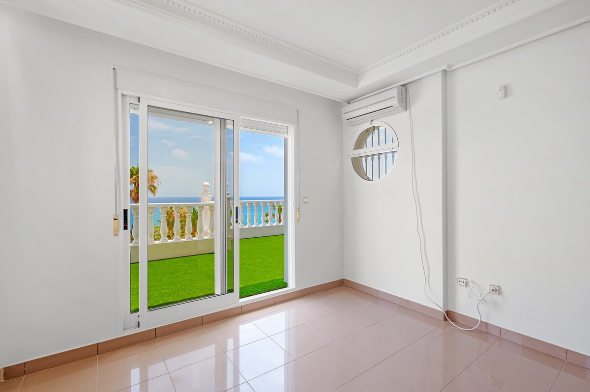 4 Bed Townhouse for sale in Torrevieja Costa Blanca, Alicante, Spain