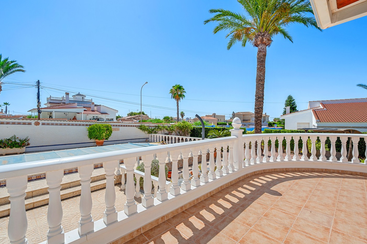 3 Bed Townhouse for sale in Ciudad Quesada Costa Blanca, Alicante, Spain