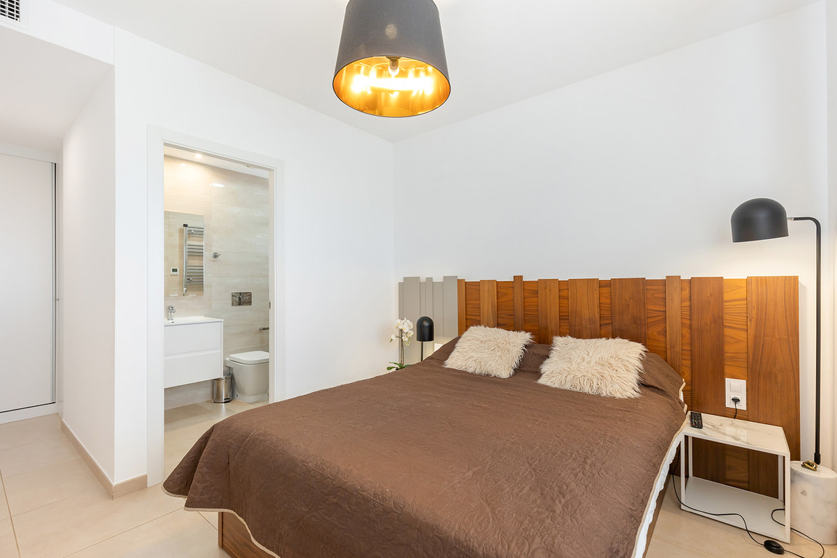 Se vende Apartamento Planta Media de 3 dormitorios en Costa Blanca, Alicante, España