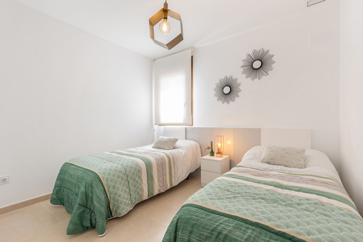 Se vende Apartamento Planta Media de 3 dormitorios en Costa Blanca, Alicante, España