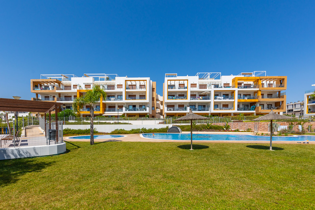 Se vende Apartamento Planta Media de 3 dormitorios en Costa Blanca, Alicante, España
