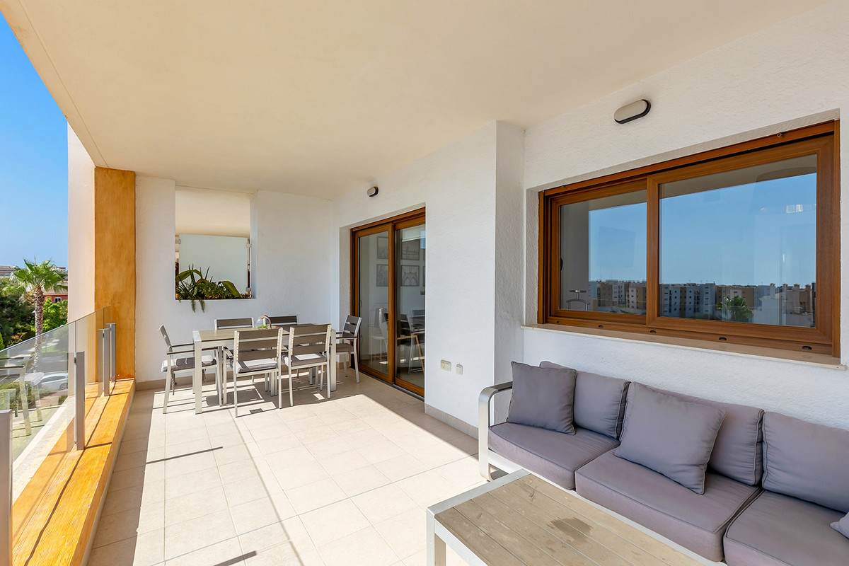 Se vende Apartamento Planta Media de 3 dormitorios en Costa Blanca, Alicante, España